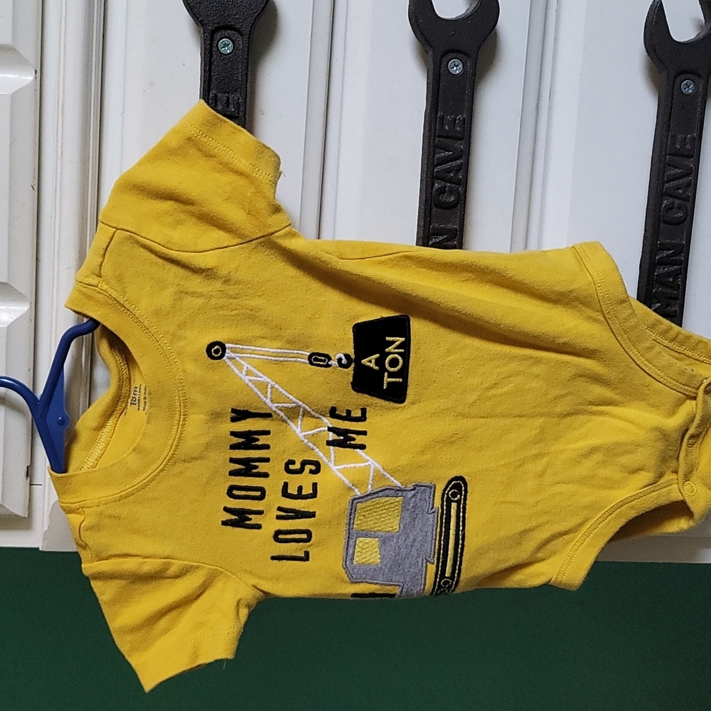 Carters 18m onesie